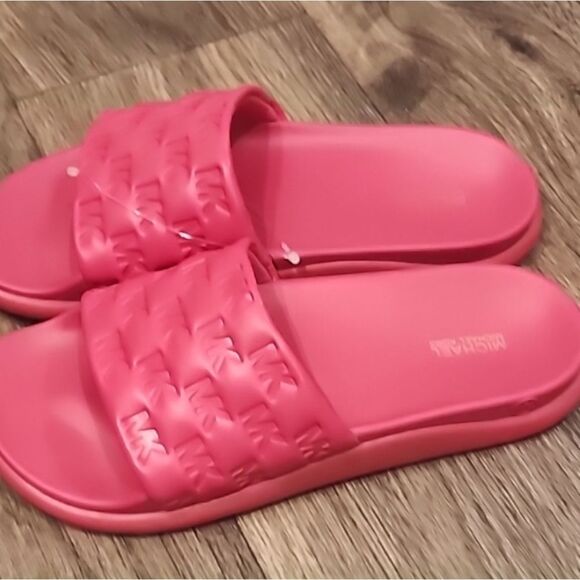 Michael Kors Finnie Logo Slide Sandal - Picture 7 of 8